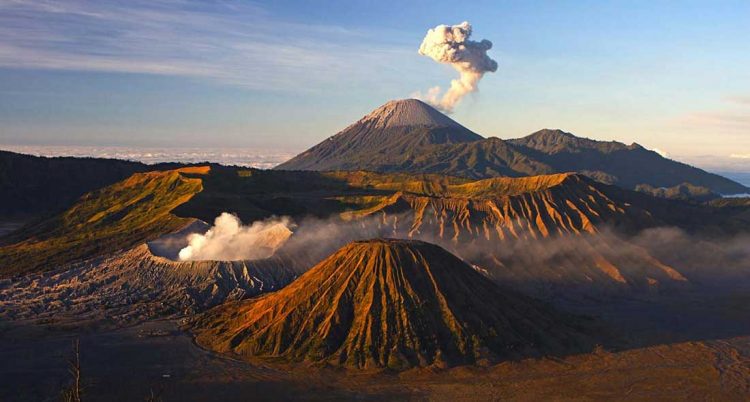 gunung bromo 750x402 - Gunung Berapi Paling Aktif di Indonesia hingga 2018